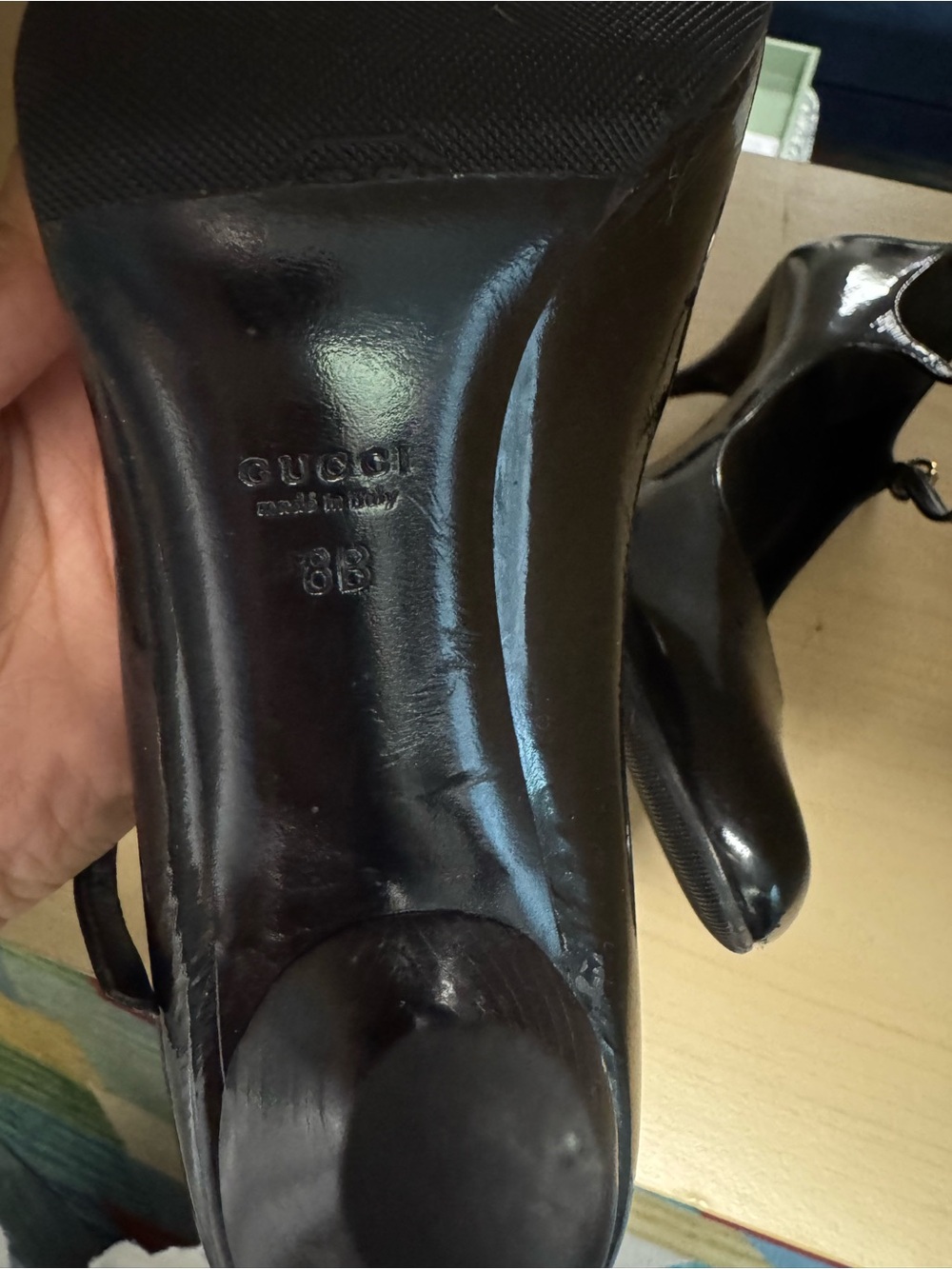 Gucci Interlocking G Logo Patent Leather Pump - Picture 6 of 7